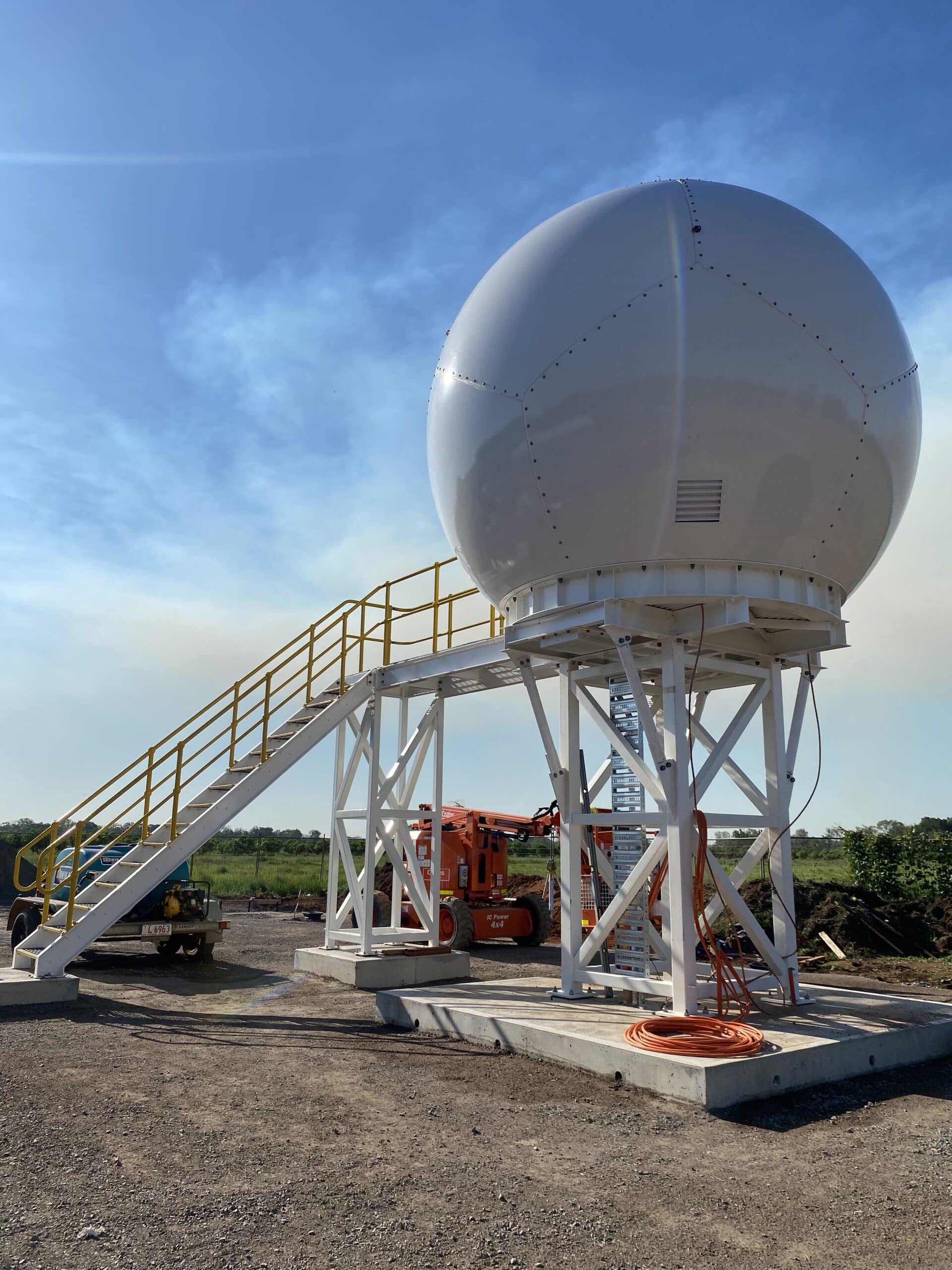 Bureau of Meteorology Contracts Av-Comm to Relocate 4.2m Radome and Antenna